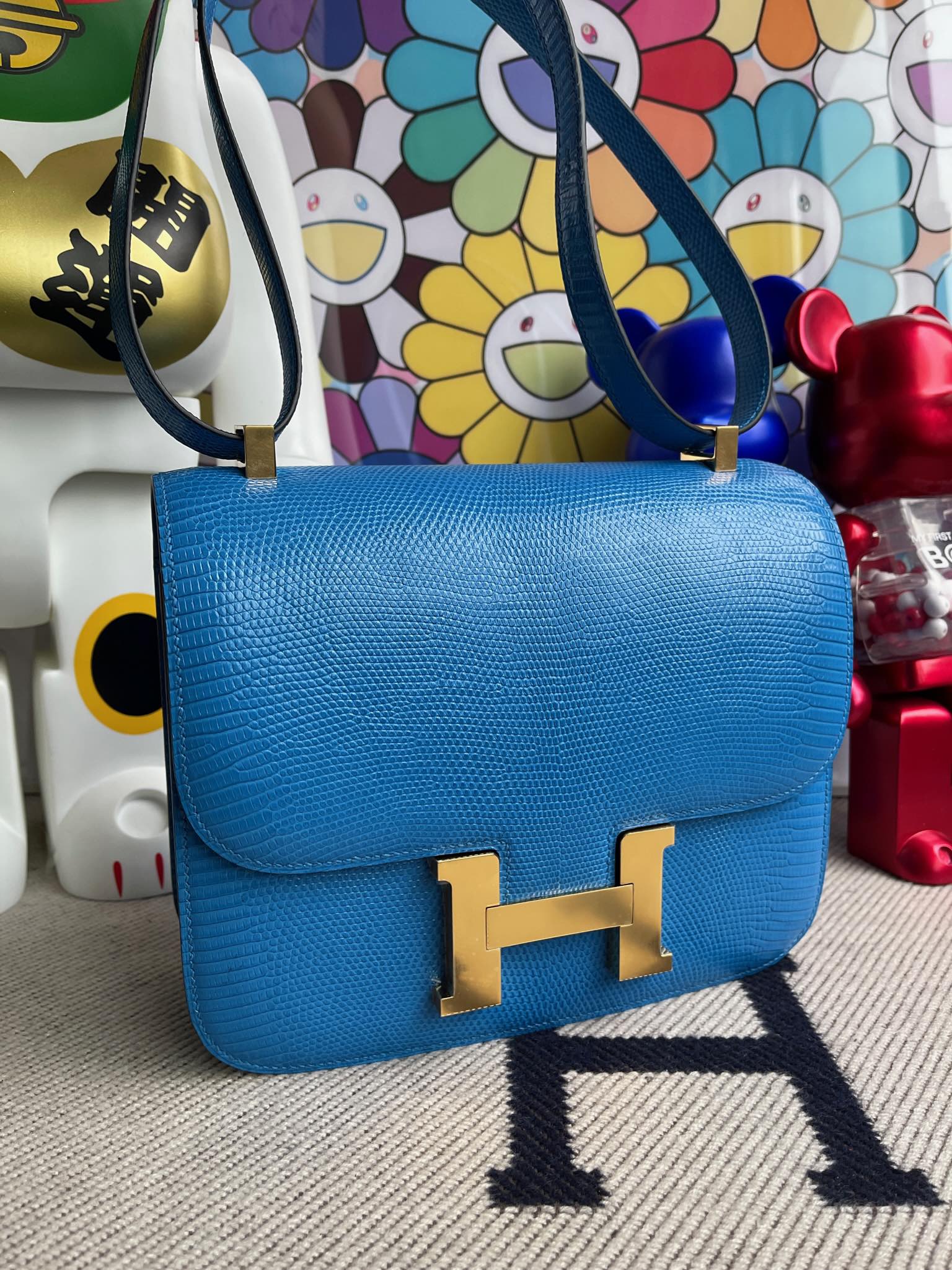 Hermès(爱马仕)Constance 康康 Lizard 进口亮面蜥蜴 7Q 希腊蓝 金扣 24cm 顶级手缝-拉尔森鳄鱼皮具定制 - 爱马仕包包官网 Hermès(爱马仕)Constance 康康 Lizard 进口亮面蜥蜴 7Q 希腊蓝 金扣 24cm 顶级手缝