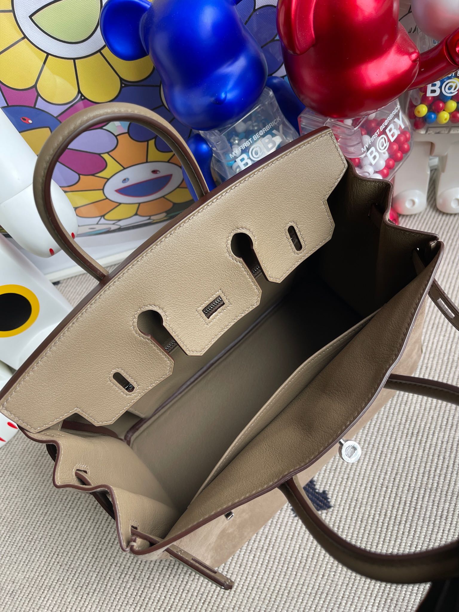 Hermès(爱马仕)Birkin 铂金包 麂皮 拼 swift 灰色 拼 大象灰 银扣 25cm 顶级手缝-拉尔森鳄鱼皮具定制 - 爱马仕包包官网 Hermès(爱马仕)Birkin 铂金包 麂皮 拼 swift 灰色 拼 大象灰 银扣 25cm 顶级手缝