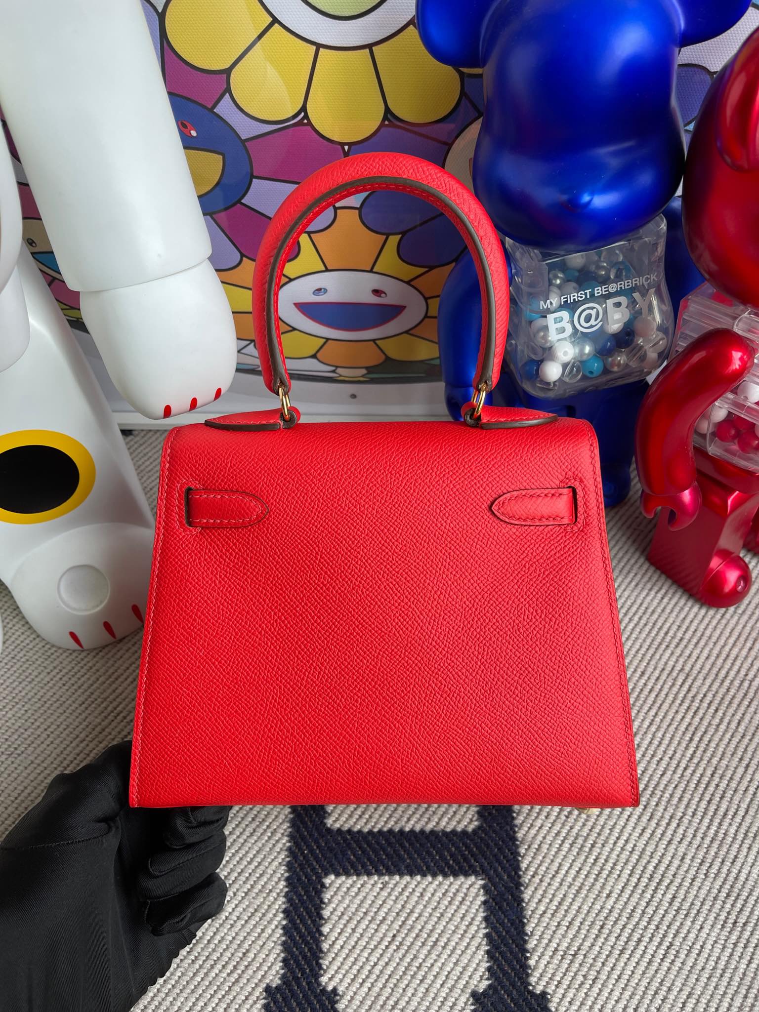 Hermès(爱马仕)Kelly 20cm 大耳朵 Epsom 原厂掌纹皮 S3 心红色 金扣 顶级手缝-拉尔森鳄鱼皮具定制 - 爱马仕包包官网 Hermès(爱马仕)Kelly 20cm 大耳朵 Epsom 原厂掌纹皮 S3 心红色 金扣 顶级手缝