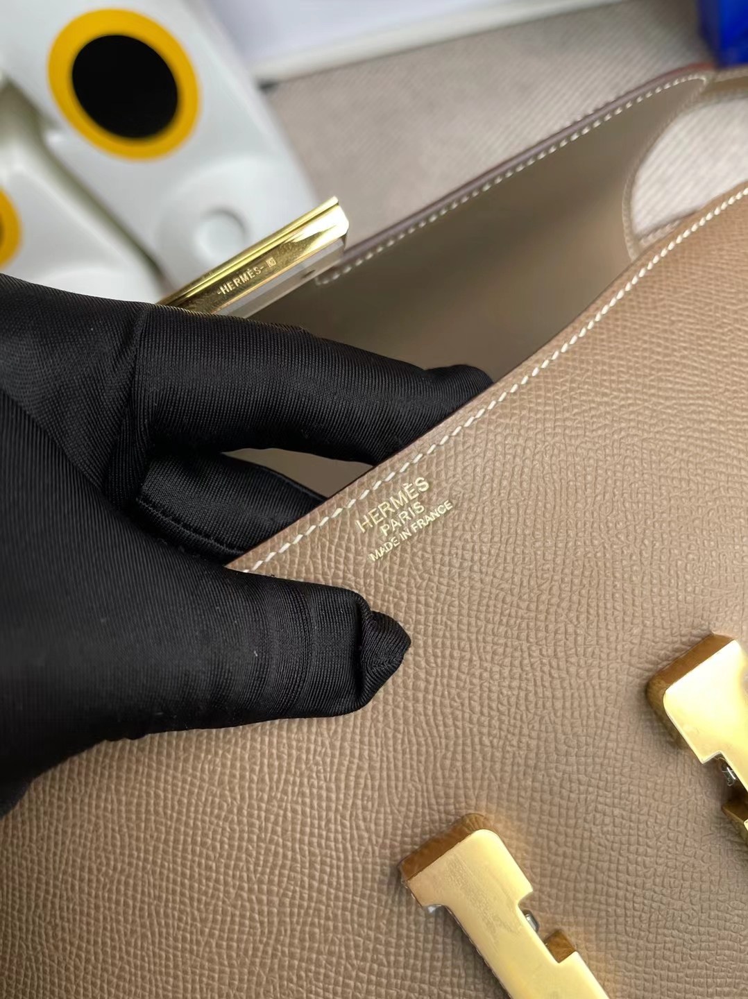Hermès(爱马仕)Constance 空姐包 Elan Epsom Ck18 大象灰 金扣 26cm 顶级工艺 全手工缝制-拉尔森鳄鱼皮具定制 - 爱马仕包包官网 Hermès(爱马仕)Constance 空姐包 Elan Epsom Ck18 大象灰 金扣 26cm 顶级工艺 全手工缝制