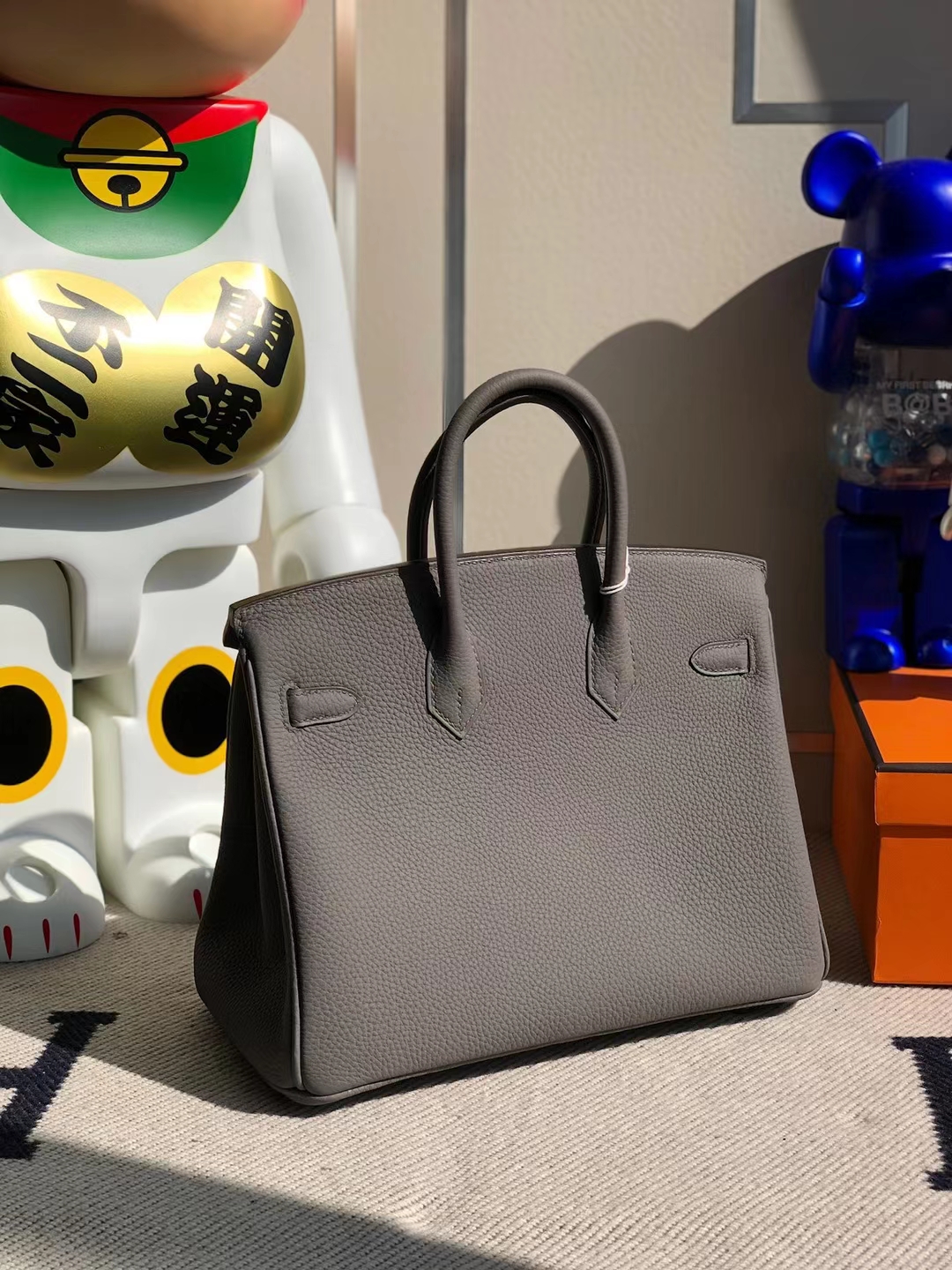 Hermès(爱马仕)Birkin 铂金包 Togo 8F 锡器灰 银扣 25cm 顶级工艺 全手工缝制-拉尔森鳄鱼皮具定制 - 爱马仕包包官网 Hermès(爱马仕)Birkin 铂金包 Togo 8F 锡器灰 银扣 25cm 顶级工艺 全手工缝制