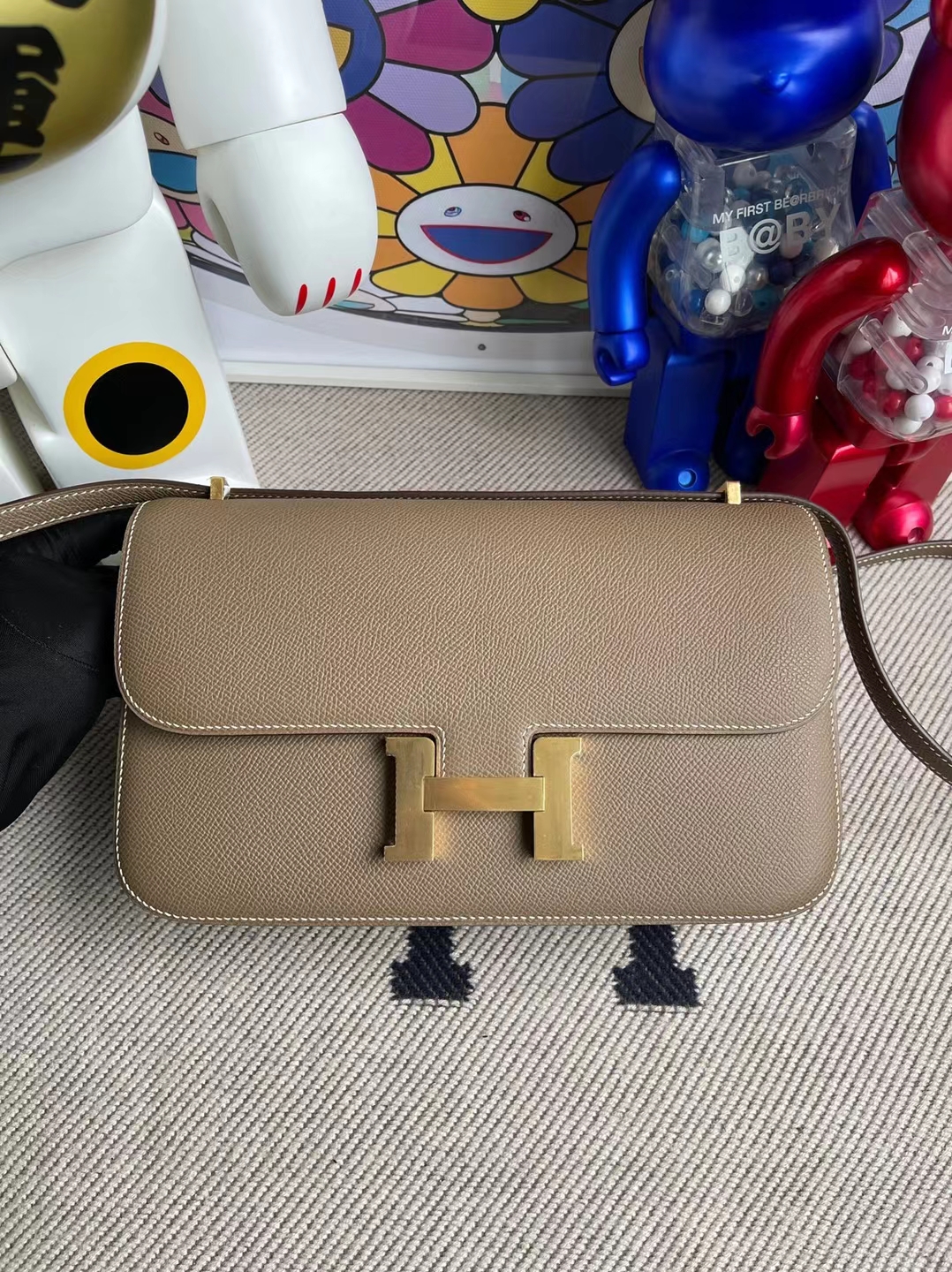 Hermès(爱马仕)Constance 空姐包 Elan Epsom Ck18 大象灰 金扣 26cm 顶级工艺 全手工缝制-拉尔森鳄鱼皮具定制 - 爱马仕包包官网 Hermès(爱马仕)Constance 空姐包 Elan Epsom Ck18 大象灰 金扣 26cm 顶级工艺 全手工缝制