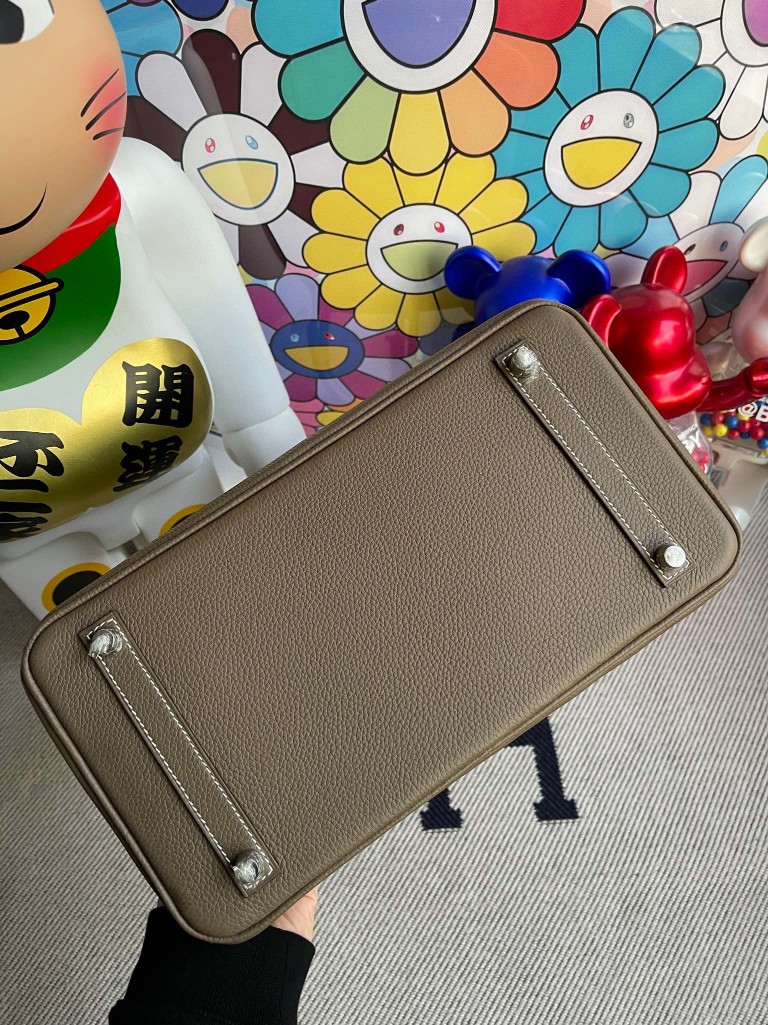 Hermès(爱马仕)Birkin 铂金包 原厂小牛皮 togo 大象灰 Etoupe 银扣 30cm 顶级手缝-拉尔森鳄鱼皮具定制 - 爱马仕包包官网 Hermès(爱马仕)Birkin 铂金包 原厂小牛皮 togo 大象灰 Etoupe 银扣 30cm 顶级手缝