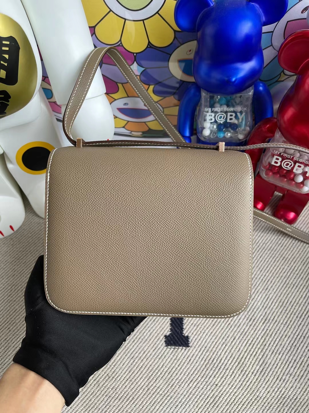 Hermès(爱马仕)Constance 空姐包 Epsom Ck18 大象灰 玫瑰金扣 19cm 顶级工艺 全手工缝制-拉尔森鳄鱼皮具定制 - 爱马仕包包官网 Hermès(爱马仕)Constance 空姐包 Epsom Ck18 大象灰 玫瑰金扣 19cm 顶级工艺 全手工缝制