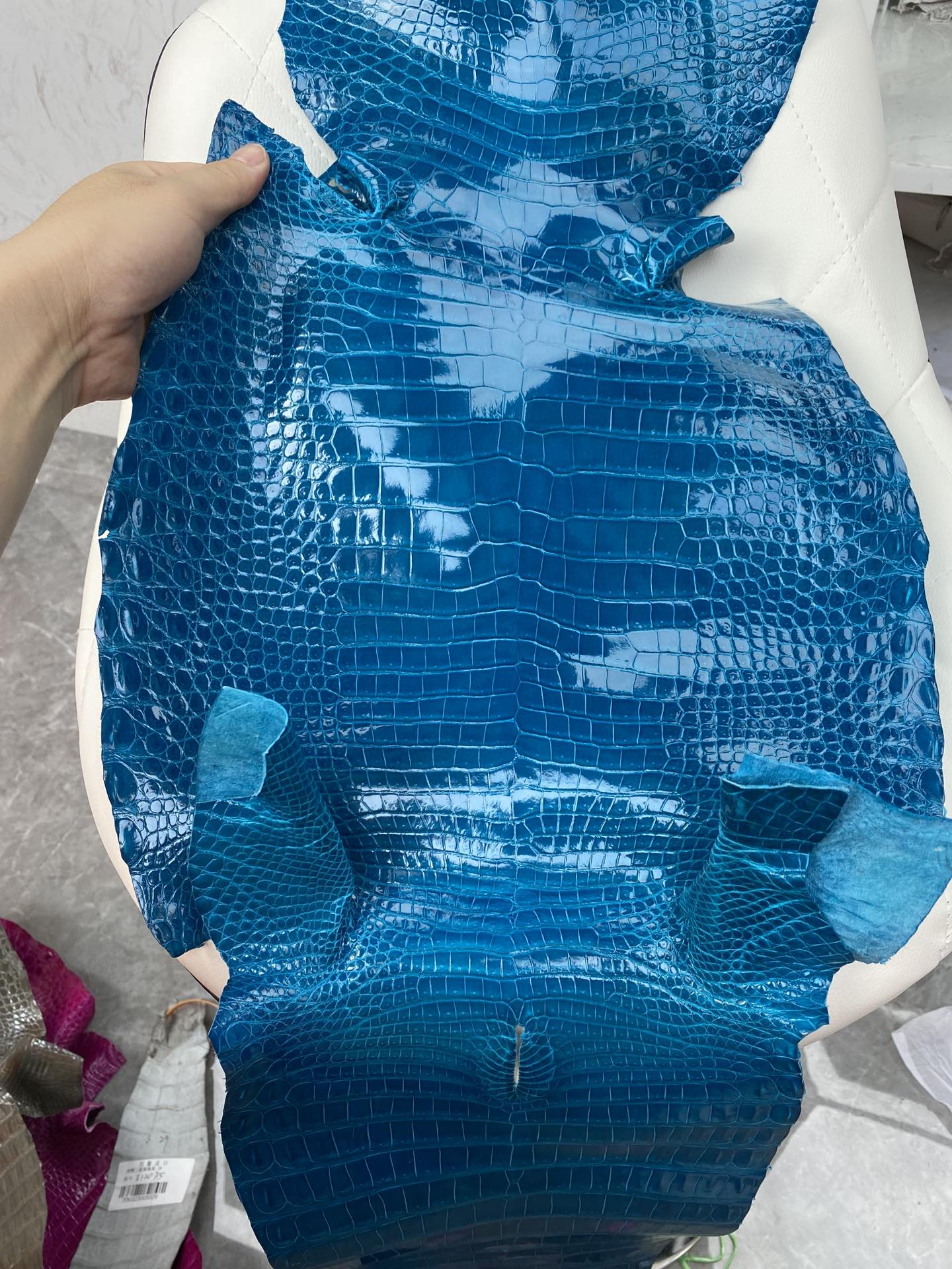 Hermès(爱马仕)新到鳄鱼 Porosus shiny 亮面澳洲湾鳄 7W 伊兹密尔蓝-拉尔森鳄鱼皮具定制 - 爱马仕包包官网 Hermès(爱马仕)新到鳄鱼 Porosus shiny 亮面澳洲湾鳄 7W 伊兹密尔蓝