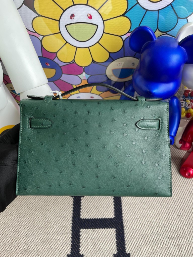Hermès(爱马仕)Mini kelly pochette Ostrich kk 鸵鸟 Z6 孔雀绿 malachite 金扣 22cm 手拿包 晚宴包-拉尔森鳄鱼皮具定制 - 爱马仕包包官网 Hermès(爱马仕)Mini kelly pochette Ostrich kk 鸵鸟 Z6 孔雀绿 malachite 金扣 22cm 手拿包 晚宴包