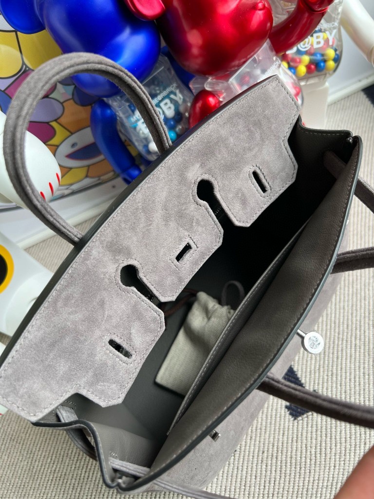 Hermès(爱马仕)Birkin 铂金包 麂皮 灰色 银扣 25cm 顶级手缝 定制-拉尔森鳄鱼皮具定制 - 爱马仕包包官网 Hermès(爱马仕)Birkin 铂金包 麂皮 灰色 银扣 25cm 顶级手缝 定制