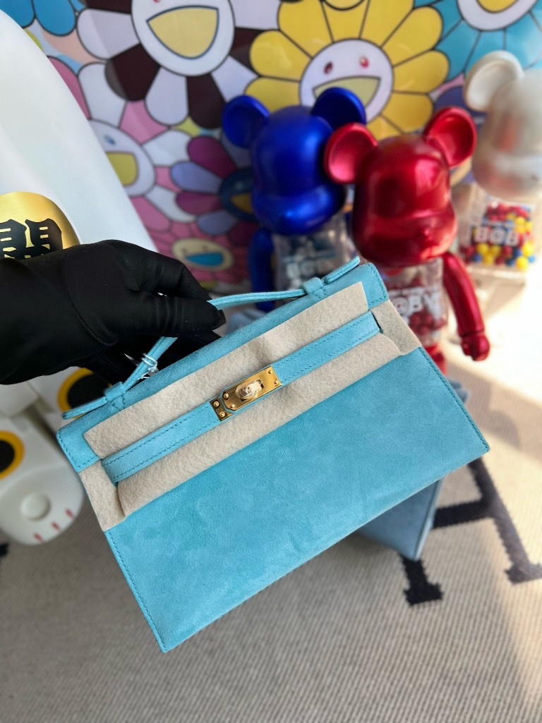 Hermès(爱马仕)Mini pochette suede 麂皮 马卡龙蓝 金扣 22cm 手拿包 晚宴包-拉尔森鳄鱼皮具定制 - 爱马仕包包官网 Hermès(爱马仕)Mini pochette suede 麂皮 马卡龙蓝 金扣 22cm 手拿包 晚宴包