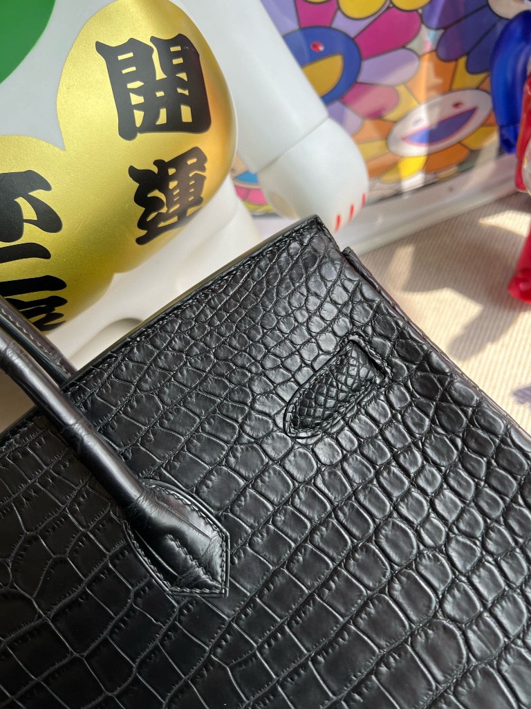 Hermès(爱马仕)Birkin 铂金包 Porosus matt 雾面澳洲湾鳄 ck89 黑色 Noir 金扣 35cm 顶级手缝-拉尔森鳄鱼皮具定制 - 爱马仕包包官网 Hermès(爱马仕)Birkin 铂金包 Porosus matt 雾面澳洲湾鳄 ck89 黑色 Noir 金扣 35cm 顶级手缝