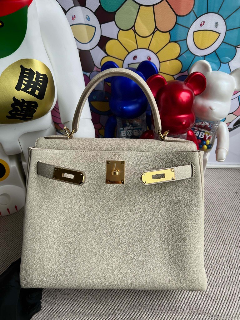 Hermès(爱马仕)Kelly 凯莉包 原厂小牛皮 togo ck10 奶昔白 Craie 金扣 28cm 顶级手缝-拉尔森鳄鱼皮具定制 - 爱马仕包包官网 Hermès(爱马仕)Kelly 凯莉包 原厂小牛皮 togo ck10 奶昔白 Craie 金扣 28cm 顶级手缝