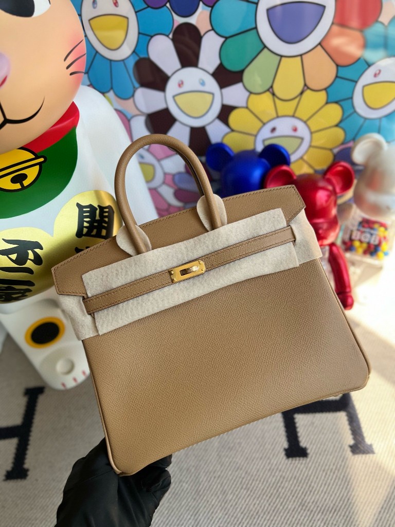 Hermès(爱马仕)Birkin 铂金包 Epsom 原厂掌纹 饼干色 Biscuit 金扣 25cm 顶级手缝-拉尔森鳄鱼皮具定制 - 爱马仕包包官网 Hermès(爱马仕)Birkin 铂金包 Epsom 原厂掌纹 饼干色 Biscuit 金扣 25cm 顶级手缝