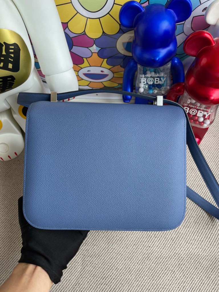 Hermès(爱马仕)Constance 康康 Epsom 原厂掌纹皮 7E 明蓝色 银扣 24cm 顶级手缝-拉尔森鳄鱼皮具定制 - 爱马仕包包官网 Hermès(爱马仕)Constance 康康 Epsom 原厂掌纹皮 7E 明蓝色 银扣 24cm 顶级手缝