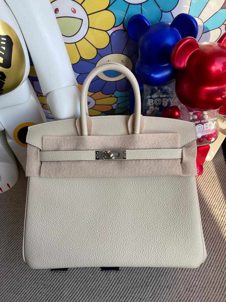 Hermès(爱马仕)Birkin 铂金包 原厂小牛皮 togo ck10 奶昔白 Craie 银扣 25cm 顶级手缝-拉尔森鳄鱼皮具定制 - 爱马仕包包官网 Hermès(爱马仕)Birkin 铂金包 原厂小牛皮 togo ck10 奶昔白 Craie 银扣 25cm 顶级手缝