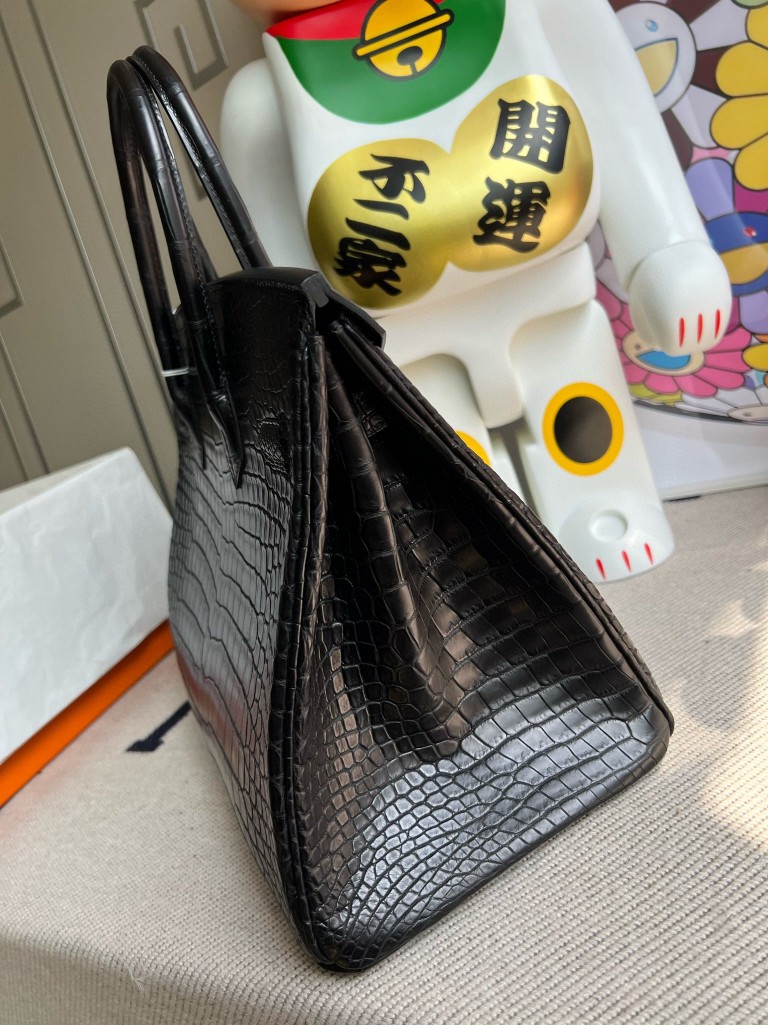 Hermès(爱马仕)Birkin 铂金包 Porosus matt 雾面澳洲湾鳄 ck89 黑色 Noir 金扣 35cm 顶级手缝-拉尔森鳄鱼皮具定制 - 爱马仕包包官网 Hermès(爱马仕)Birkin 铂金包 Porosus matt 雾面澳洲湾鳄 ck89 黑色 Noir 金扣 35cm 顶级手缝
