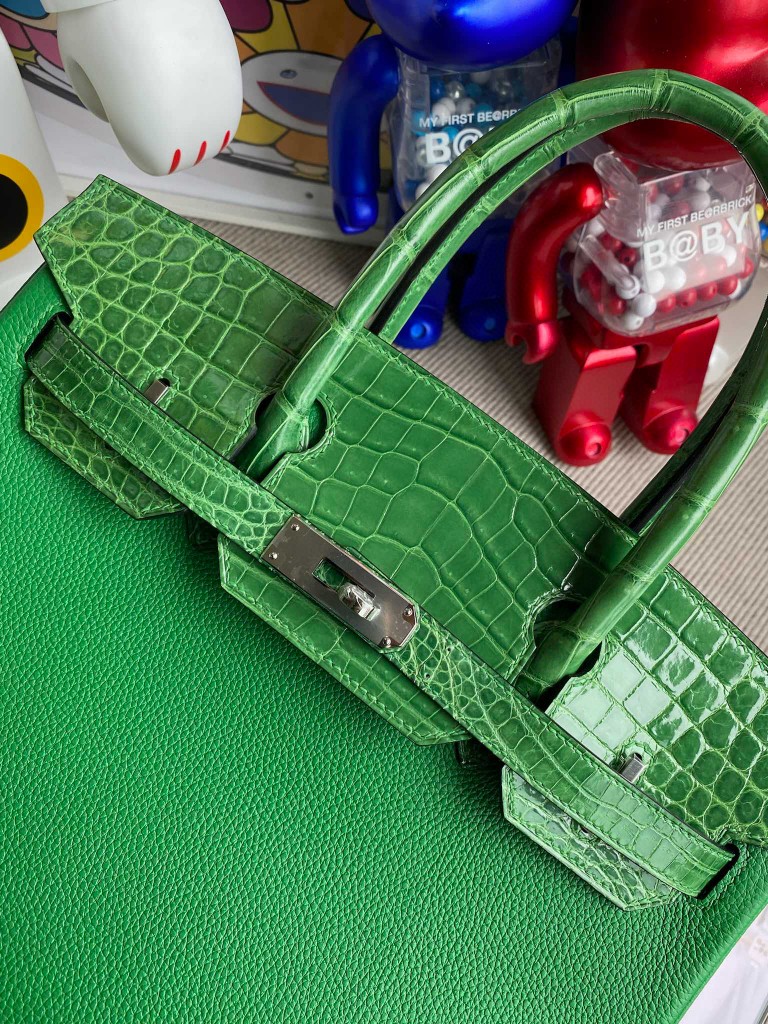 Hermès（爱马仕）Birkin 铂金包 Touch 系列 亮面鳄鱼 竹子绿 银扣 30cm 顶级手缝