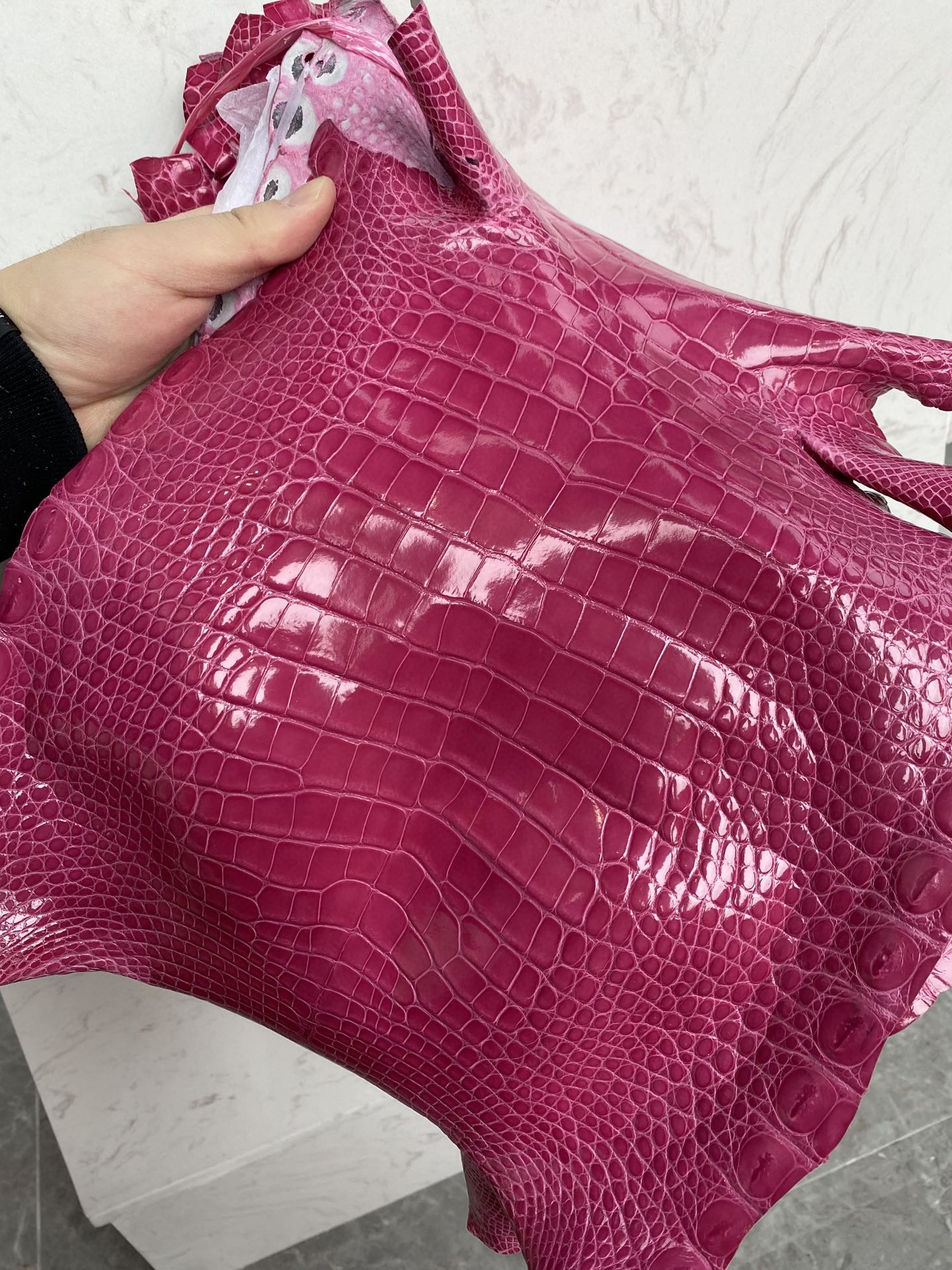 Hermès（爱马仕）新到鳄鱼 5J 桃红 桃粉 可定制