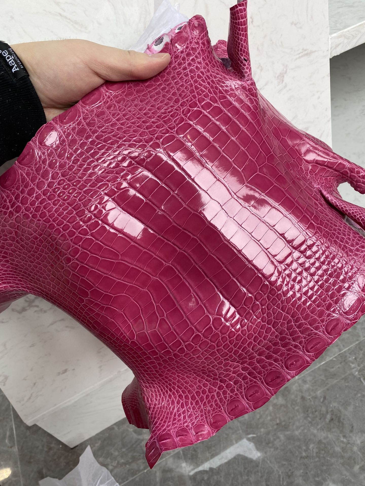 Hermès（爱马仕）新到鳄鱼 5J 桃红 桃粉 可定制