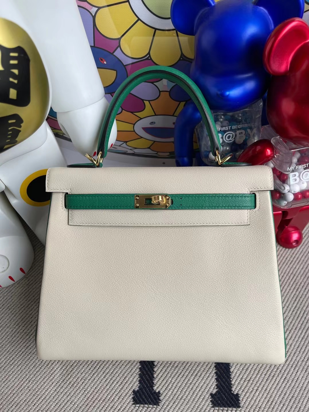 Hermès（爱马仕）Kelly 凯莉包 Hss Evercolor Ck10 奶昔白 拼 U4 丝绒绿 金扣 25cm