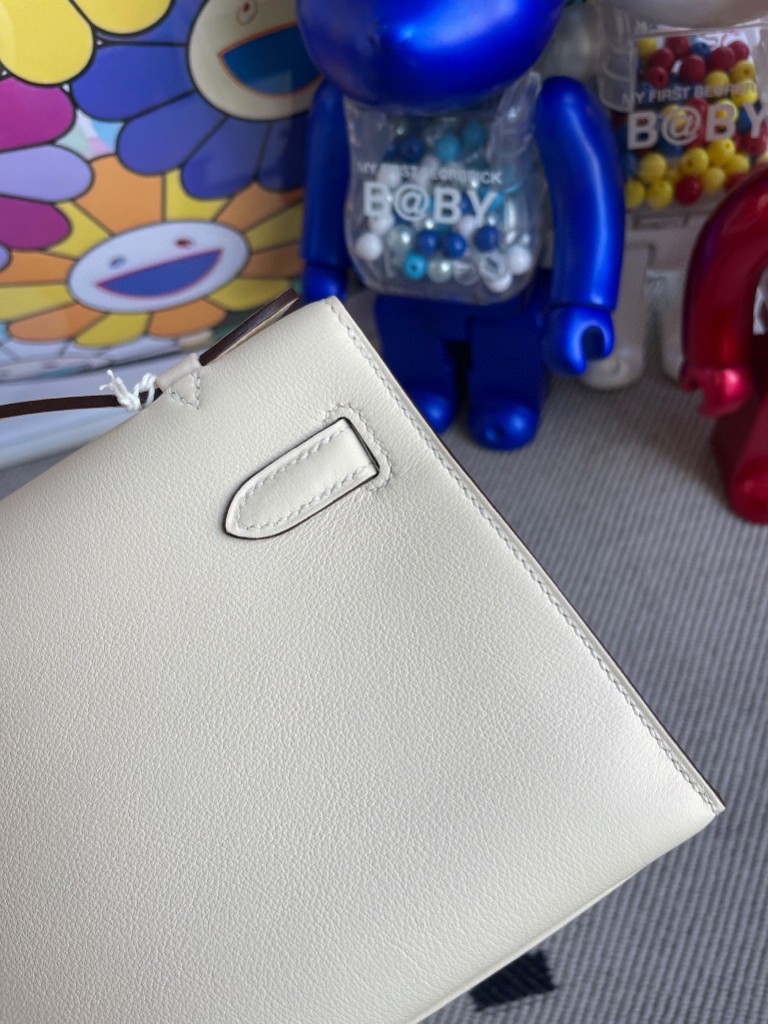 Hermès（爱马仕）Mini kelly pochette swift 8L 奶油白 金扣 手拿包 晚宴包