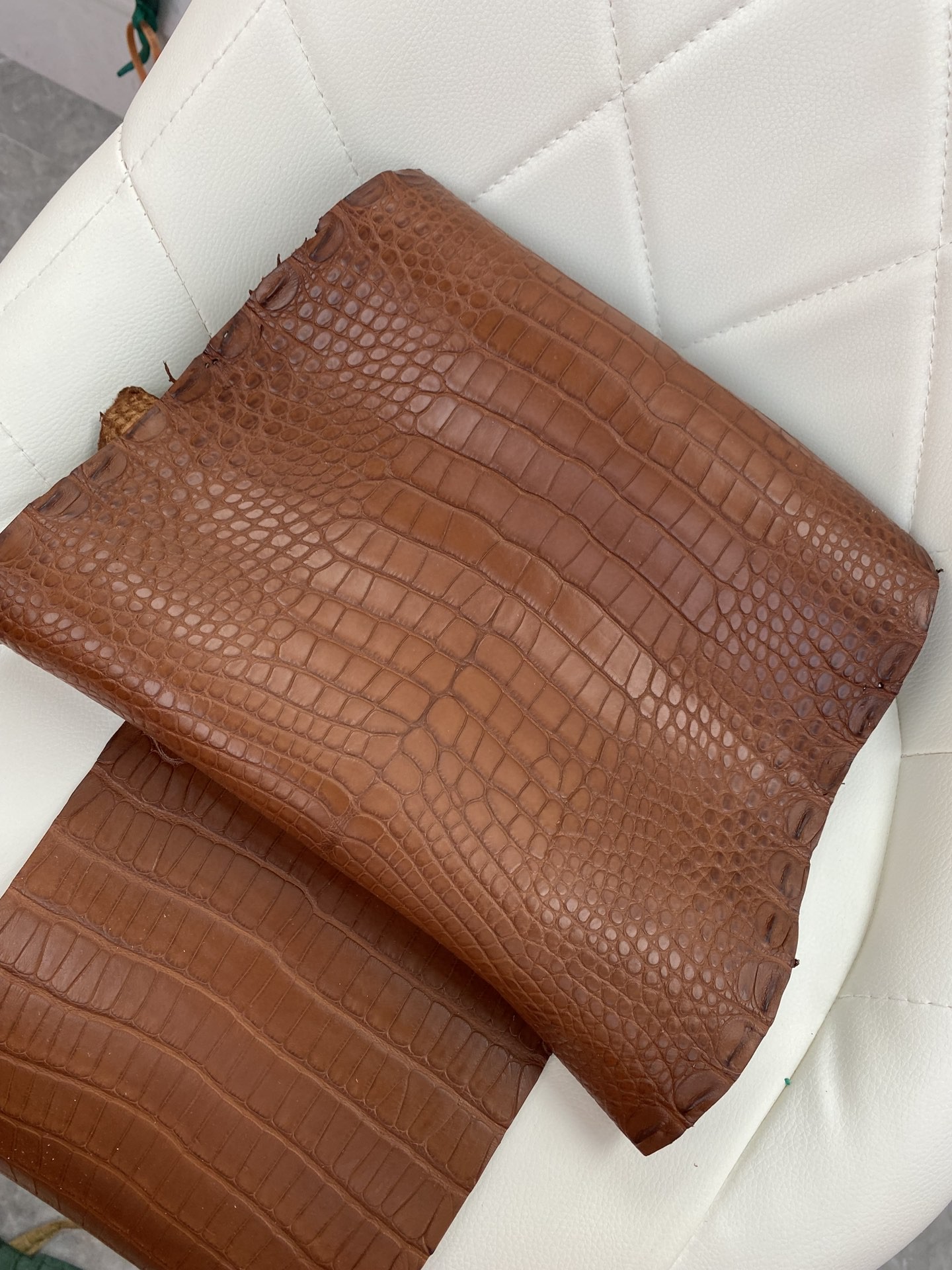 Hermès(爱马仕)新到鳄鱼 Alligator matt 雾面鳄鱼 金棕色-拉尔森鳄鱼皮具定制 - 爱马仕包包官网 Hermès(爱马仕)新到鳄鱼 Alligator matt 雾面鳄鱼 金棕色
