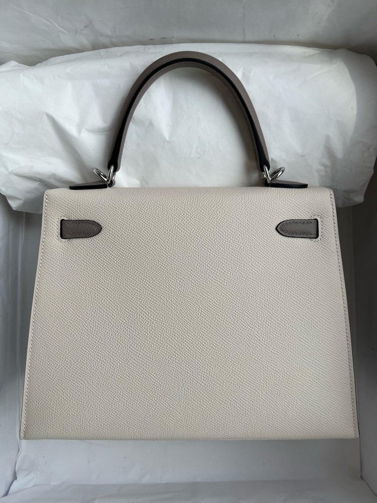 Hermès(爱马仕)Kelly 凯莉包 Epsom 原厂掌纹皮 ck10 奶昔白 拼 M8 沥青灰 银扣 25cm 马蹄印 顶级手缝-拉尔森鳄鱼皮具定制 - 爱马仕包包官网 Hermès(爱马仕)Kelly 凯莉包 Epsom 原厂掌纹皮 ck10 奶昔白 拼 M8 沥青灰 银扣 25cm 马蹄印 顶级手缝