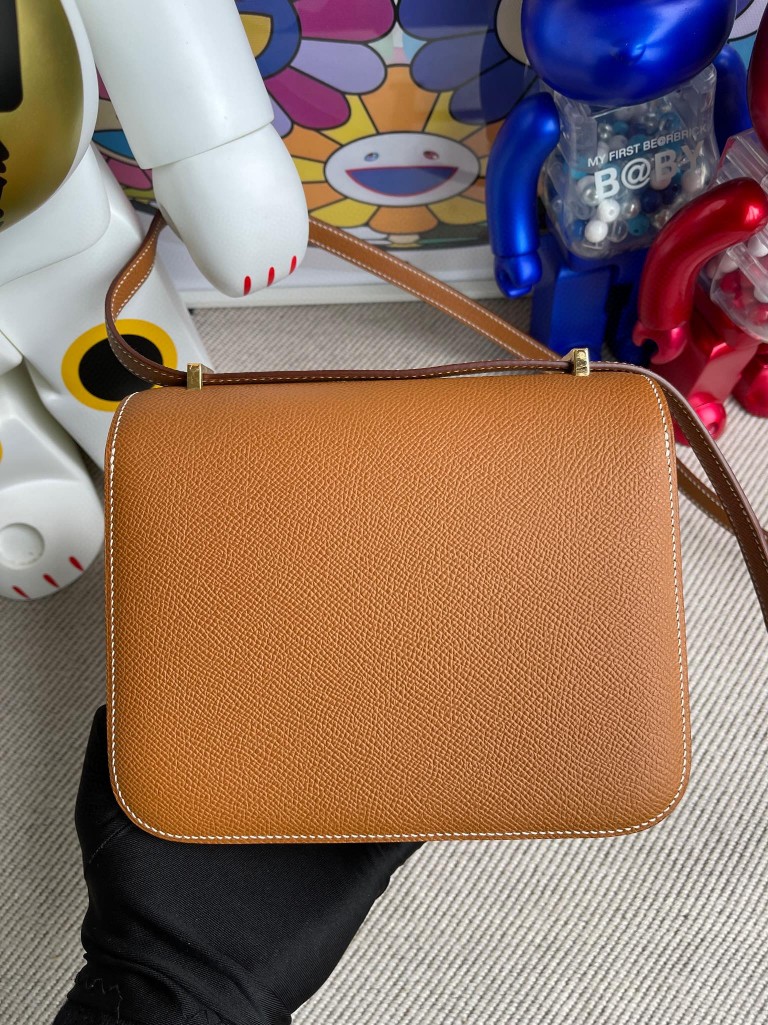 Hermès(爱马仕)Constance 康斯坦斯 Epsom 原厂掌纹皮 ck37 金棕 Gold 金扣 18cm 顶级手缝-拉尔森鳄鱼皮具定制 - 爱马仕包包官网 Hermès(爱马仕)Constance 康斯坦斯 Epsom 原厂掌纹皮 ck37 金棕 Gold 金扣 18cm 顶级手缝