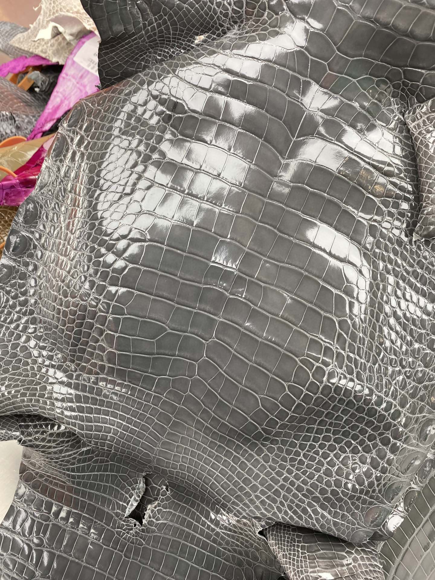 Hermès（爱马仕）新到鳄鱼 锡器灰 可定制