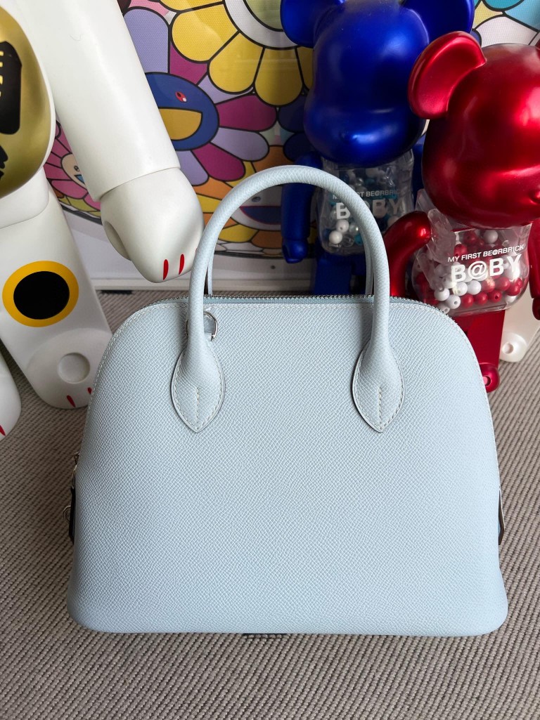 Hermès(爱马仕)Bolide 保龄球包 Epsom 雾蓝色 内拼 奶油白 银扣 25cm 顶级手缝-拉尔森鳄鱼皮具定制 - 爱马仕包包官网 Hermès(爱马仕)Bolide 保龄球包 Epsom 雾蓝色 内拼 奶油白 银扣 25cm 顶级手缝