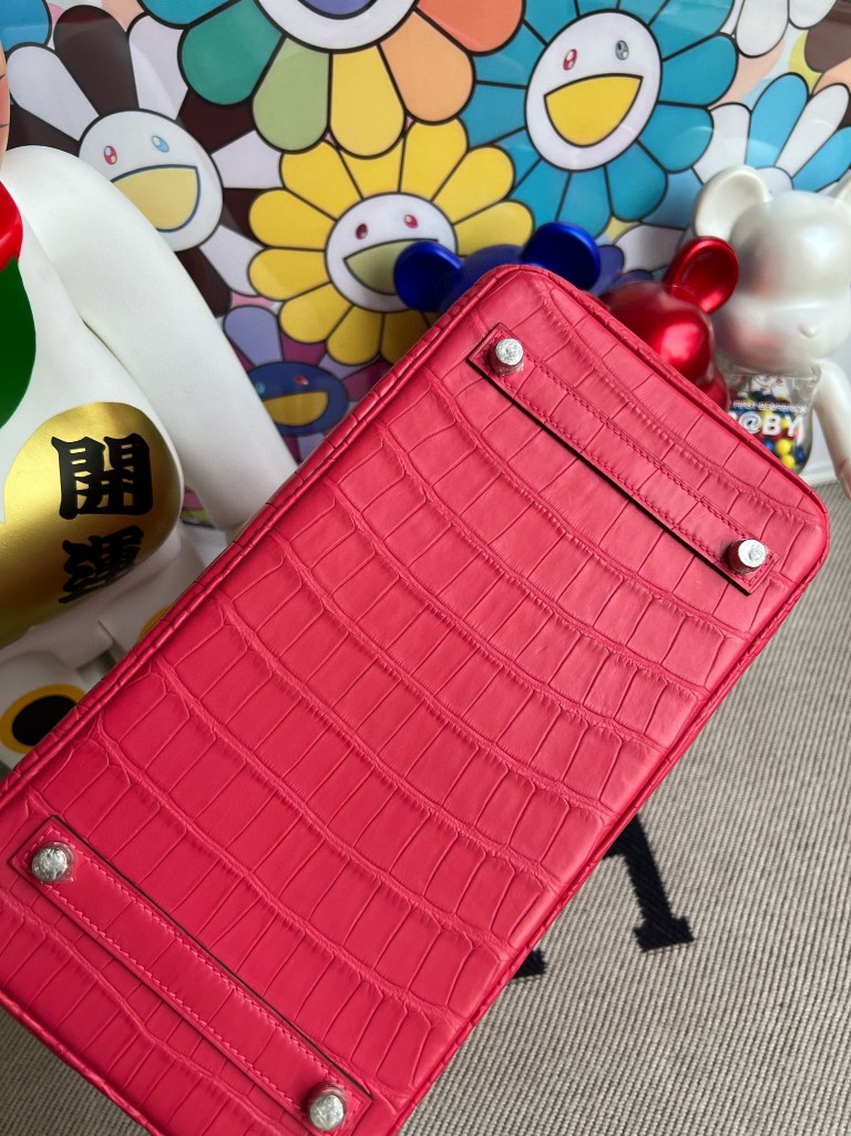 Hermès(爱马仕)Birkin 铂金包 Alligator matt 雾面鳄鱼 i6 极致粉 银扣 30cm 顶级手缝-拉尔森鳄鱼皮具定制 - 爱马仕包包官网 Hermès(爱马仕)Birkin 铂金包 Alligator matt 雾面鳄鱼 i6 极致粉 银扣 30cm 顶级手缝