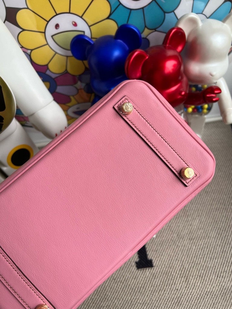 Hermès(爱马仕)Birkin 铂金包 Swift 5p 樱花粉 金扣 25cm 顶级手缝-拉尔森鳄鱼皮具定制 - 爱马仕包包官网 Hermès(爱马仕)Birkin 铂金包 Swift 5p 樱花粉 金扣 25cm 顶级手缝