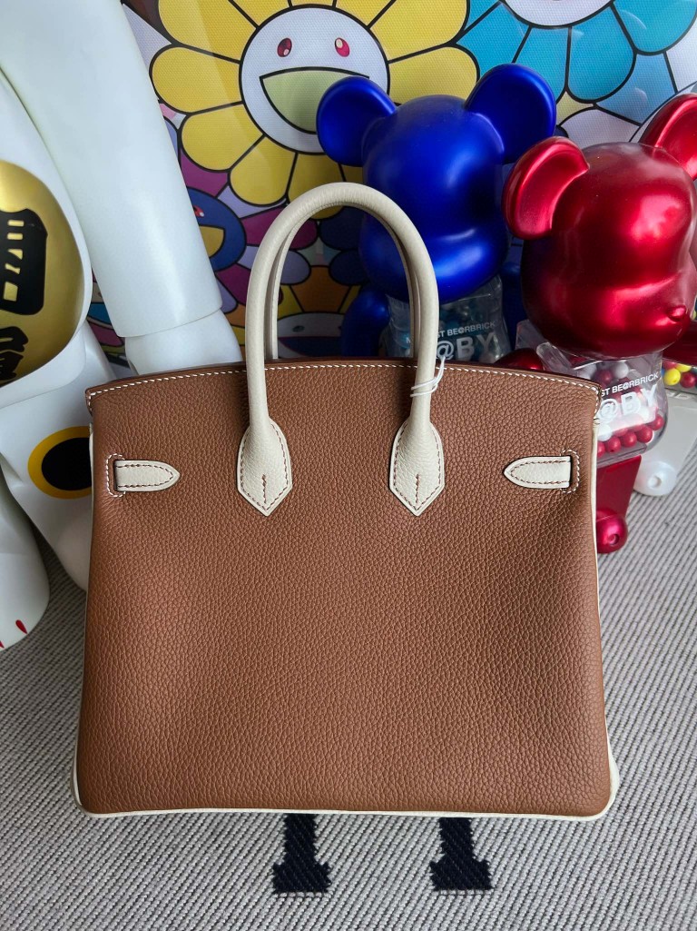 Hermès(爱马仕)Birkin 铂金包 原厂小牛皮 togo ck37 金棕色 Gold 拼 奶昔白 金扣 马蹄印 25cm 顶级手缝-拉尔森鳄鱼皮具定制 - 爱马仕包包官网 Hermès(爱马仕)Birkin 铂金包 原厂小牛皮 togo ck37 金棕色 Gold 拼 奶昔白 金扣 马蹄印 25cm 顶级手缝
