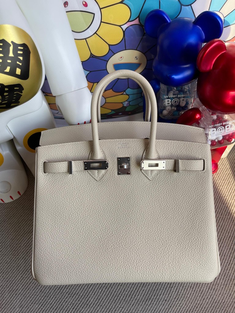 Hermès(爱马仕)Birkin 铂金包 原厂小牛皮 togo ck10 奶昔白 Craie 银扣 25cm 顶级手缝-拉尔森鳄鱼皮具定制 - 爱马仕包包官网 Hermès(爱马仕)Birkin 铂金包 原厂小牛皮 togo ck10 奶昔白 Craie 银扣 25cm 顶级手缝
