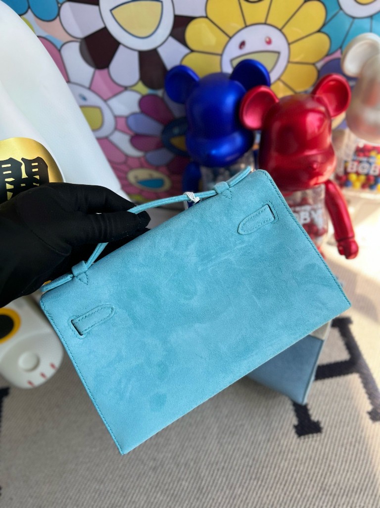 Hermès(爱马仕)Mini pochette suede 麂皮 马卡龙蓝 金扣 22cm 手拿包 晚宴包-拉尔森鳄鱼皮具定制 - 爱马仕包包官网 Hermès(爱马仕)Mini pochette suede 麂皮 马卡龙蓝 金扣 22cm 手拿包 晚宴包