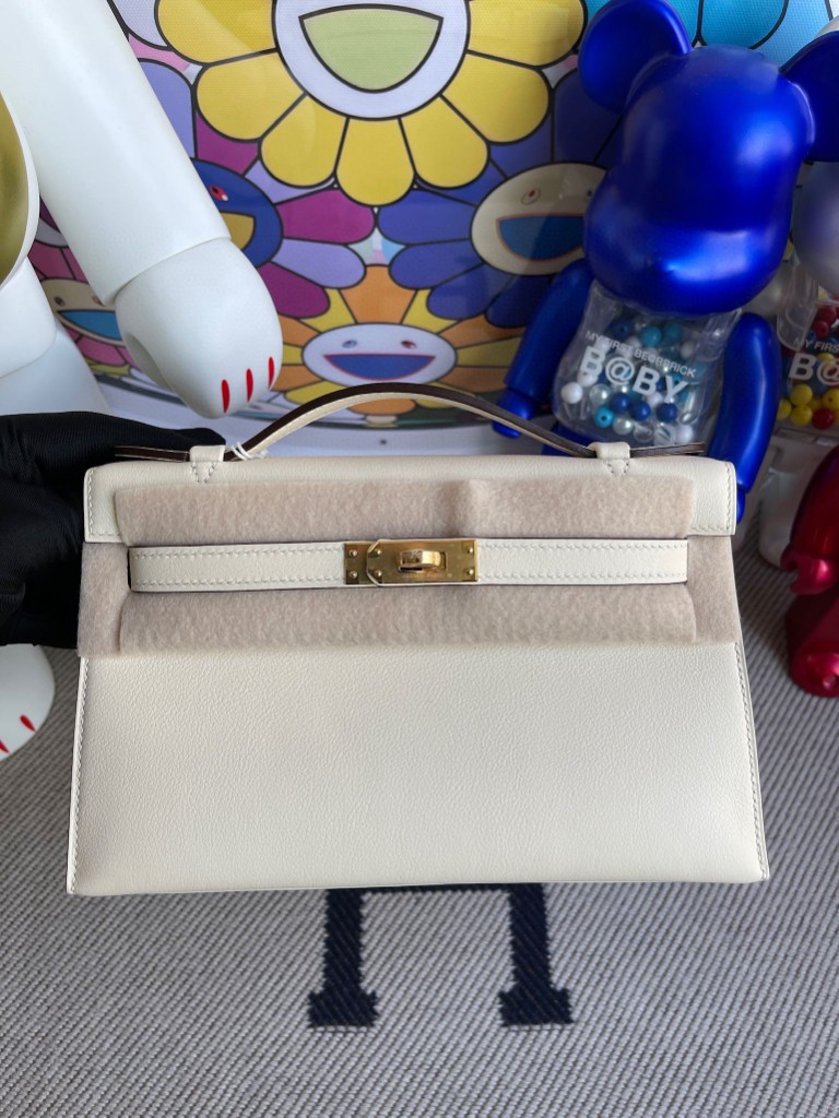Hermès（爱马仕）Mini kelly pochette swift 8L 奶油白 金扣 手拿包 晚宴包