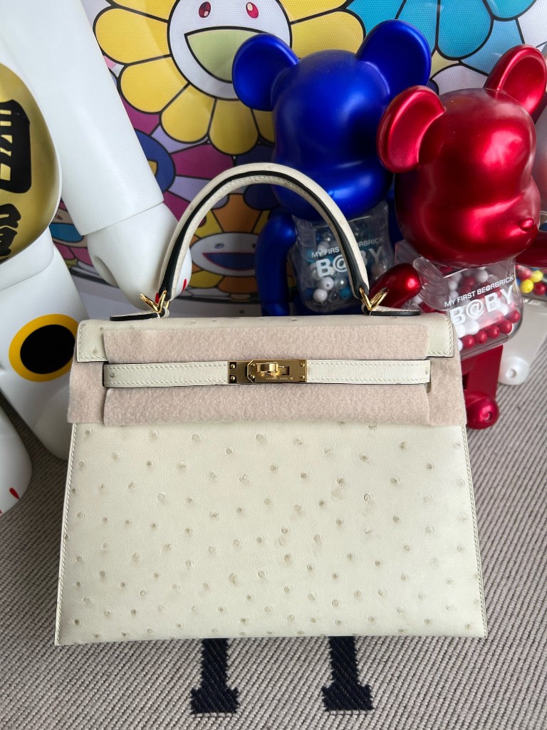 Hermès(爱马仕)Kelly 凯莉包 Ostrich kk 鸵鸟 3C 羊毛白 金扣 25cm 顶级手缝-拉尔森鳄鱼皮具定制 - 爱马仕包包官网 Hermès(爱马仕)Kelly 凯莉包 Ostrich kk 鸵鸟 3C 羊毛白 金扣 25cm 顶级手缝