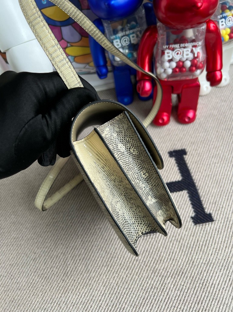 Hermès（爱马仕）Constance 空姐包 Lizard 进口亮面蜥蜴 原色 小喜马拉雅色 金扣 18cm 顶级手缝