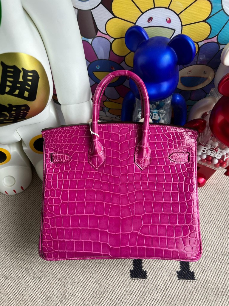 Hermès(爱马仕)Birkin 铂金包 porosus shiny 亮面鳄鱼 J5 天方夜谭粉紫 金扣 25cm 顶级手缝-拉尔森鳄鱼皮具定制 - 爱马仕包包官网 Hermès(爱马仕)Birkin 铂金包 porosus shiny 亮面鳄鱼 J5 天方夜谭粉紫 金扣 25cm 顶级手缝