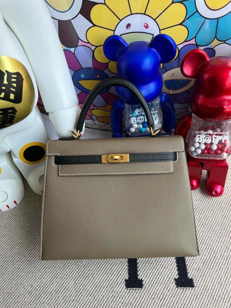 Hermès(爱马仕)Kelly 凯莉包 Epsom 原厂掌纹皮 大象灰 拼 黑色 磨砂金扣 25cm 马蹄印 顶级手缝-拉尔森鳄鱼皮具定制 - 爱马仕包包官网 Hermès(爱马仕)Kelly 凯莉包 Epsom 原厂掌纹皮 大象灰 拼 黑色 磨砂金扣 25cm 马蹄印 顶级手缝