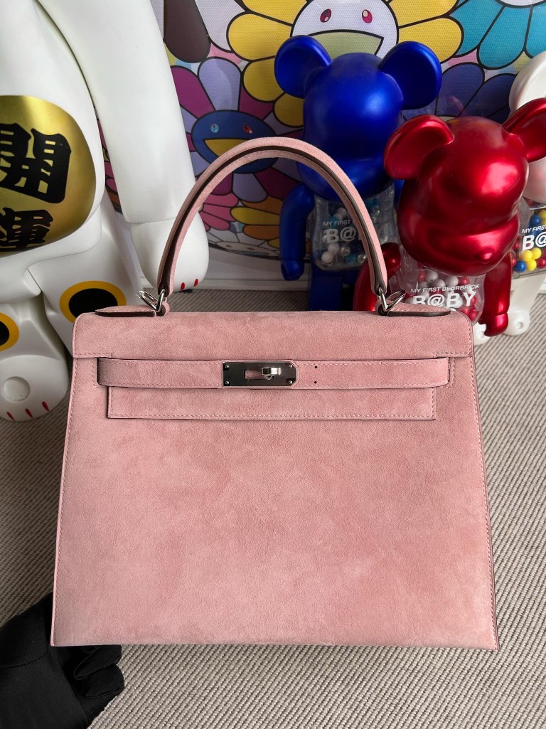 Hermès(爱马仕)kelly 凯莉包 麂皮 粉色 银扣 28cm 顶级手缝-拉尔森鳄鱼皮具定制 - 爱马仕包包官网 Hermès(爱马仕)kelly 凯莉包 麂皮 粉色 银扣 28cm 顶级手缝