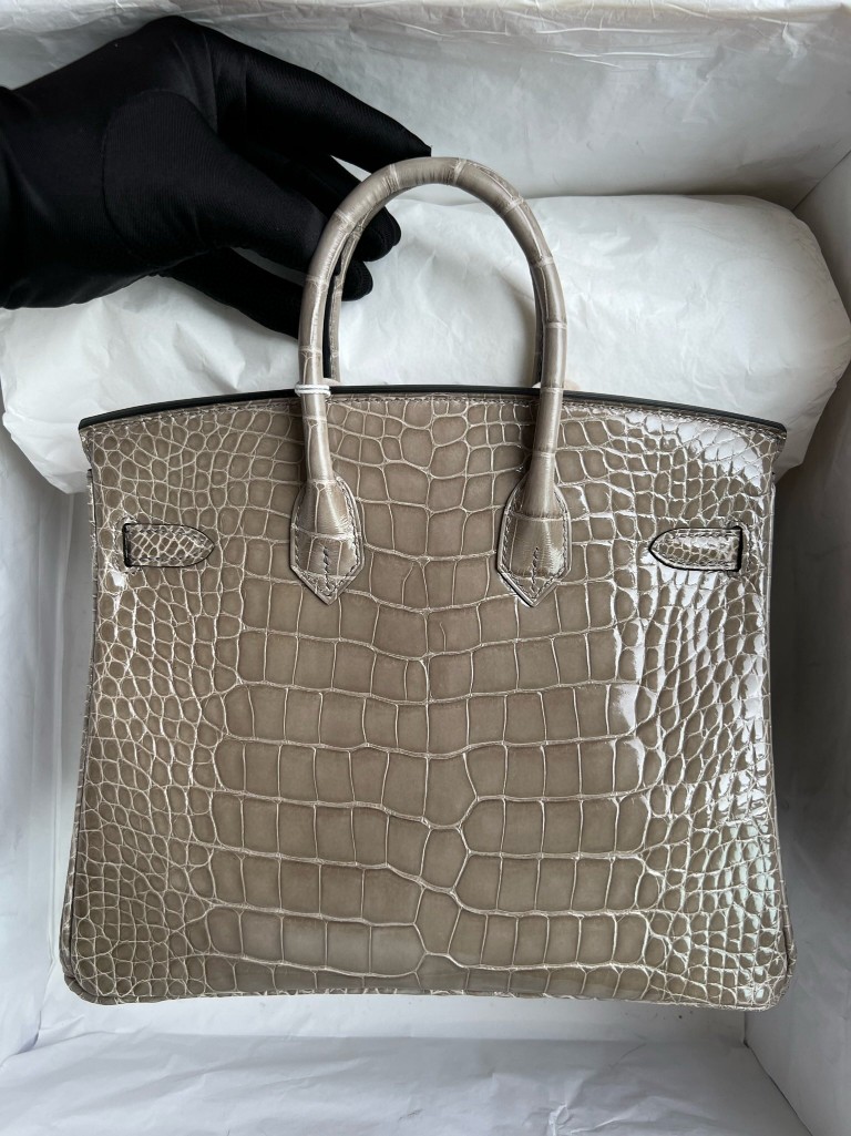 Hermès(爱马仕)Birkin 铂金包 Alligator shiny 亮面鳄鱼 ck81 斑鸠灰 Gris T 银扣 25cm 顶级手缝-拉尔森鳄鱼皮具定制 - 爱马仕包包官网 Hermès(爱马仕)Birkin 铂金包 Alligator shiny 亮面鳄鱼 ck81 斑鸠灰 Gris T 银扣 25cm 顶级手缝