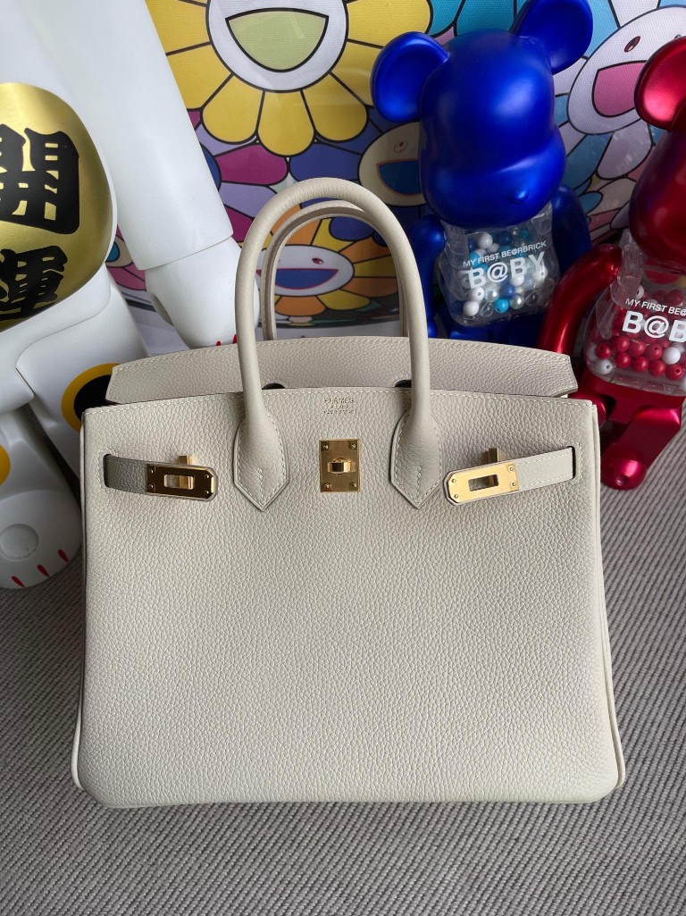 Hermès(爱马仕)Birkin 铂金包 原厂小牛皮 togo ck10 奶昔白 Craie 金扣 25cm-拉尔森鳄鱼皮具定制 - 爱马仕包包官网 Hermès(爱马仕)Birkin 铂金包 原厂小牛皮 togo ck10 奶昔白 Craie 金扣 25cm