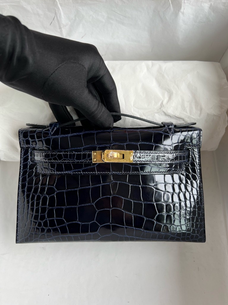 Hermès（爱马仕）Mini pochette Alligator shiny 亮面鳄鱼 7K 宝石蓝 金扣 22cm 顶级手缝