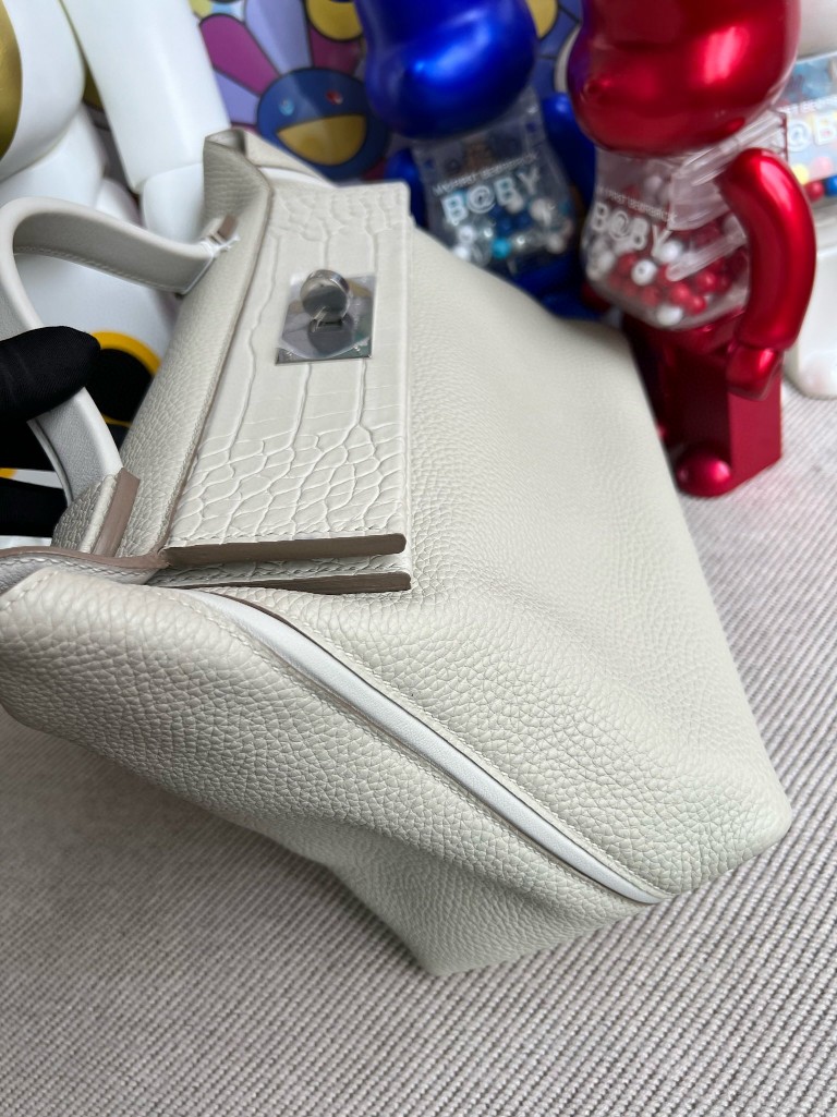Hermès(爱马仕)kelly 2424 alligator matt 雾面鳄鱼 珍珠灰 银扣 29cm-拉尔森鳄鱼皮具定制 - 爱马仕包包官网 Hermès(爱马仕)kelly 2424 alligator matt 雾面鳄鱼 珍珠灰 银扣 29cm