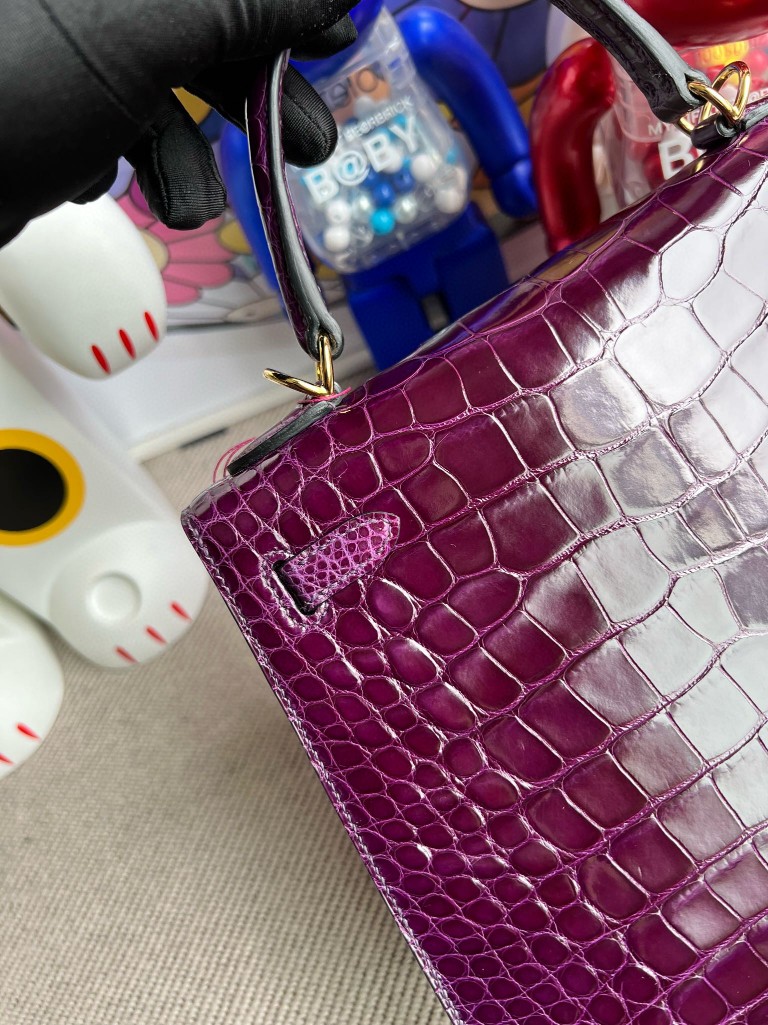Hermès(爱马仕)Kelly 凯莉包 Alligator shiny 亮面鳄鱼 加仑紫 金扣 25cm 顶级手缝-拉尔森鳄鱼皮具定制 - 爱马仕包包官网 Hermès(爱马仕)Kelly 凯莉包 Alligator shiny 亮面鳄鱼 加仑紫 金扣 25cm 顶级手缝