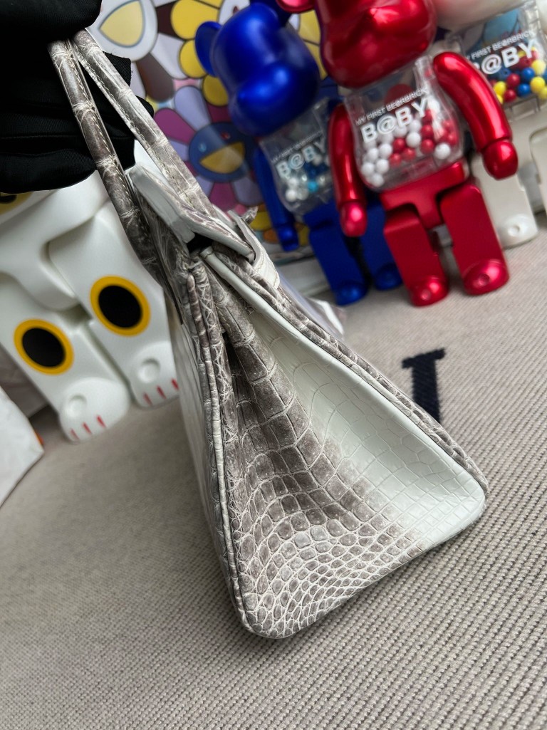 Hermès(爱马仕)Birkin 铂金包 鳄鱼皮 Himalaya 喜马拉雅 银扣1 25cm-拉尔森鳄鱼皮具定制 - 爱马仕包包官网 Hermès(爱马仕)Birkin 铂金包 鳄鱼皮 Himalaya 喜马拉雅 银扣1 25cm