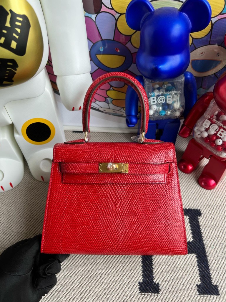 Hermès(爱马仕)Kelly 大耳朵 Lizard 进口亮面蜥蜴 国旗红 金扣 20cm 顶级手缝-拉尔森鳄鱼皮具定制 - 爱马仕包包官网 Hermès(爱马仕)Kelly 大耳朵 Lizard 进口亮面蜥蜴 国旗红 金扣 20cm 顶级手缝