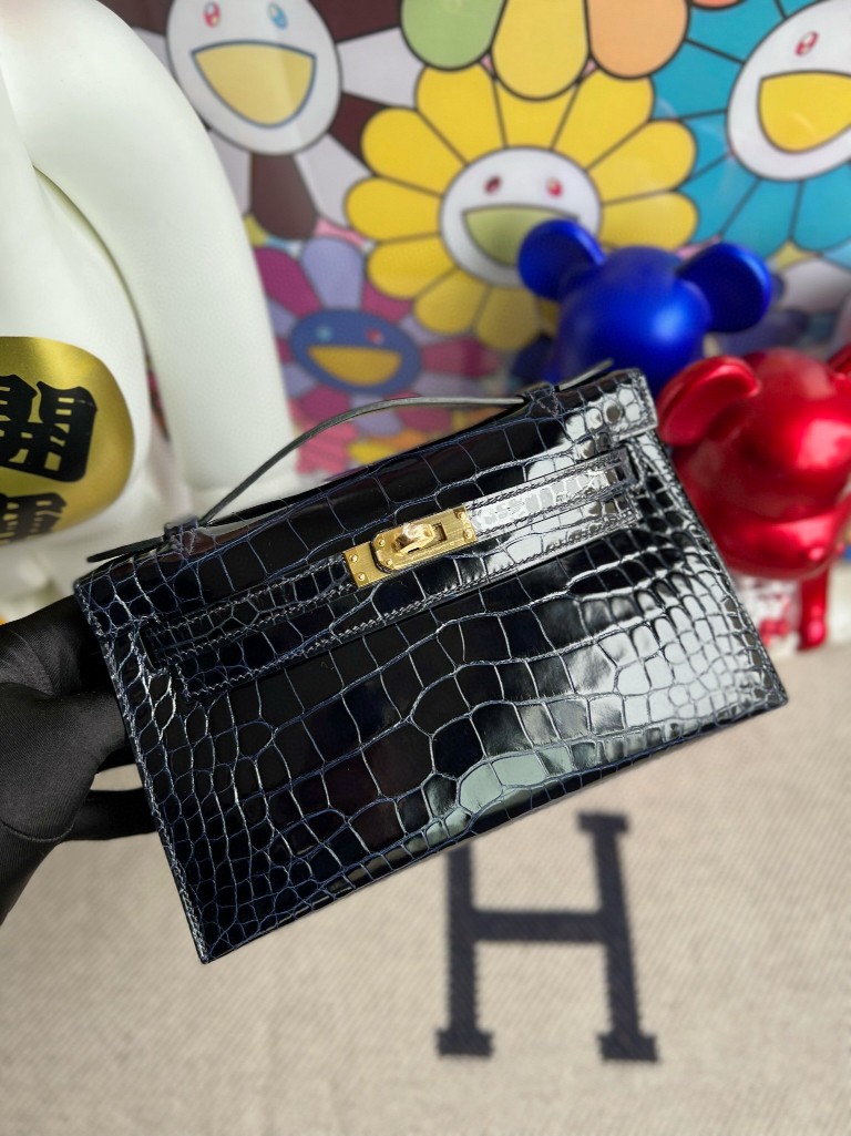 Hermès（爱马仕）Mini pochette Alligator shiny 亮面鳄鱼 7K 宝石蓝 金扣 22cm 顶级手缝
