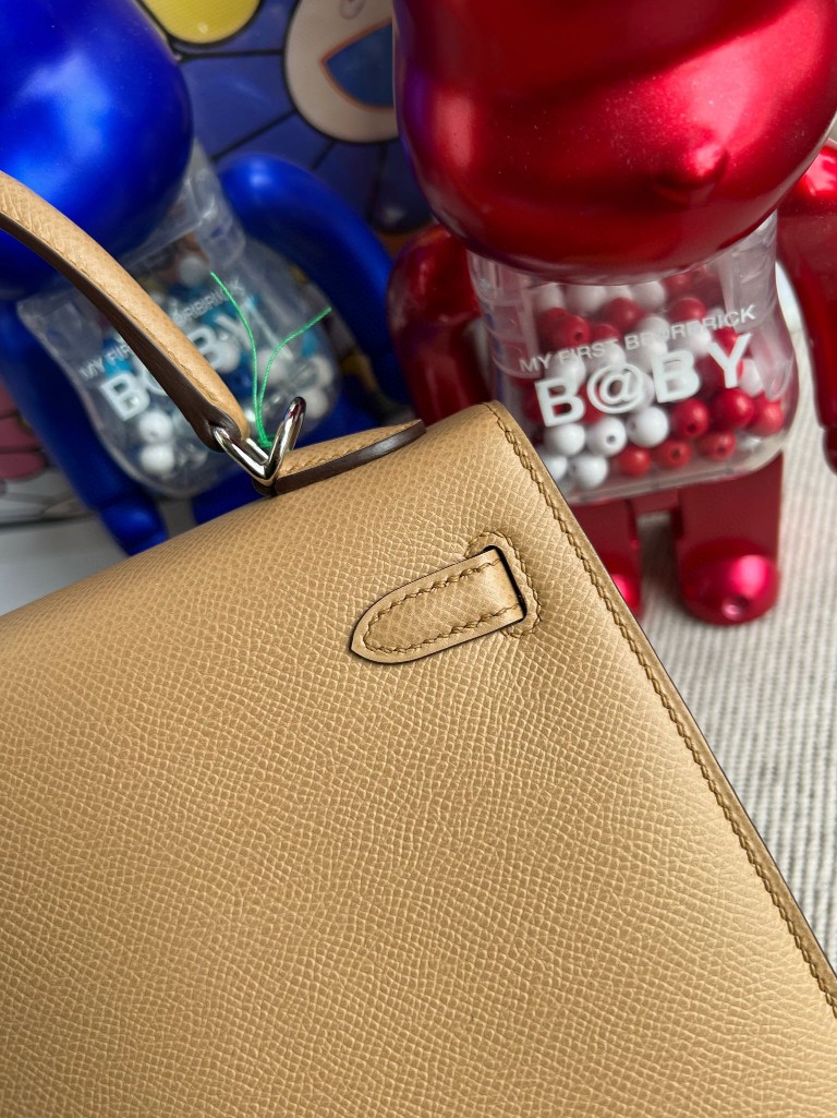 Hermès（爱马仕）Kelly 凯莉包 Epsom 原厂掌纹皮 饼干色 Biscuit 银扣 25cm 顶级手缝