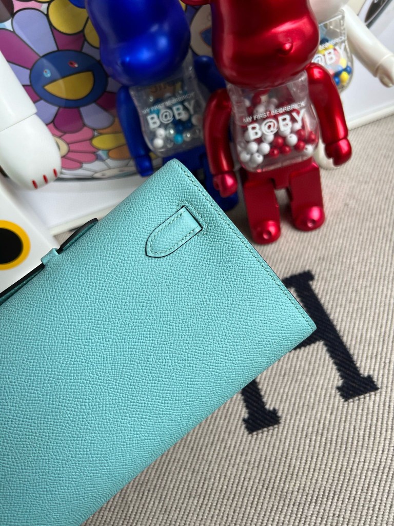 Hermès(爱马仕)Kelly cut Epsom 原厂掌纹皮 3p 马卡龙蓝 银扣 31cm 顶级手缝-拉尔森鳄鱼皮具定制 - 爱马仕包包官网 Hermès(爱马仕)Kelly cut Epsom 原厂掌纹皮 3p 马卡龙蓝 银扣 31cm 顶级手缝