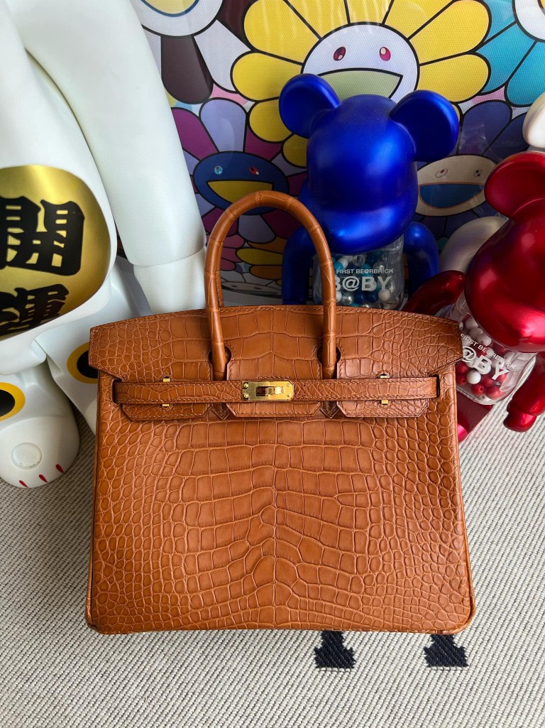 Hermès(爱马仕)Birkin 铂金包 Alligator matt 雾面鳄鱼 金棕色 金扣 25cm 顶级手缝-拉尔森鳄鱼皮具定制 - 爱马仕包包官网 Hermès(爱马仕)Birkin 铂金包 Alligator matt 雾面鳄鱼 金棕色 金扣 25cm 顶级手缝